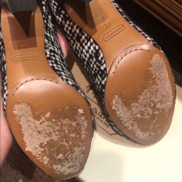 Authentic COACH Tweed black and white pumps. - Picture 8 of 8